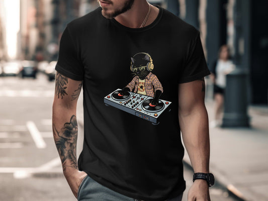 DJ Cat Scratching Records Funny Music T-Shirt