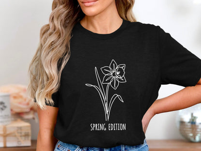 Daffodil 'Spring Edition' Minimalist T-Shirt