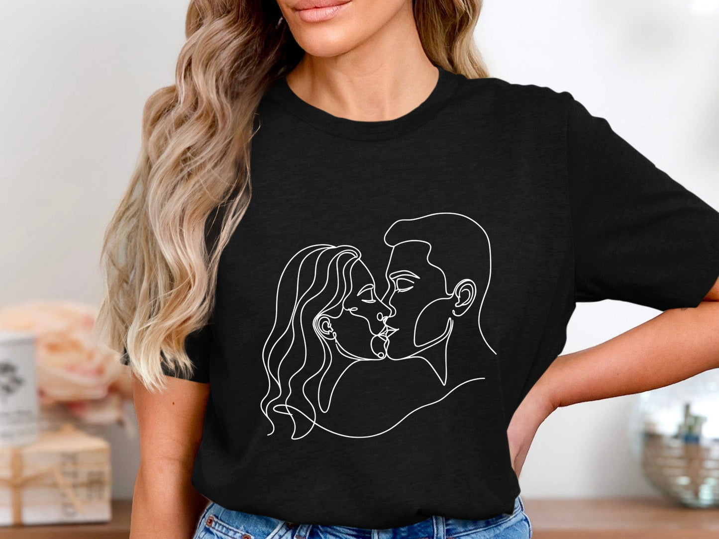 The Kiss Minimalist Romance T-Shirt