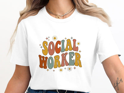 Retro Social Worker T-Shirt - Groovy 70s Wavy Font