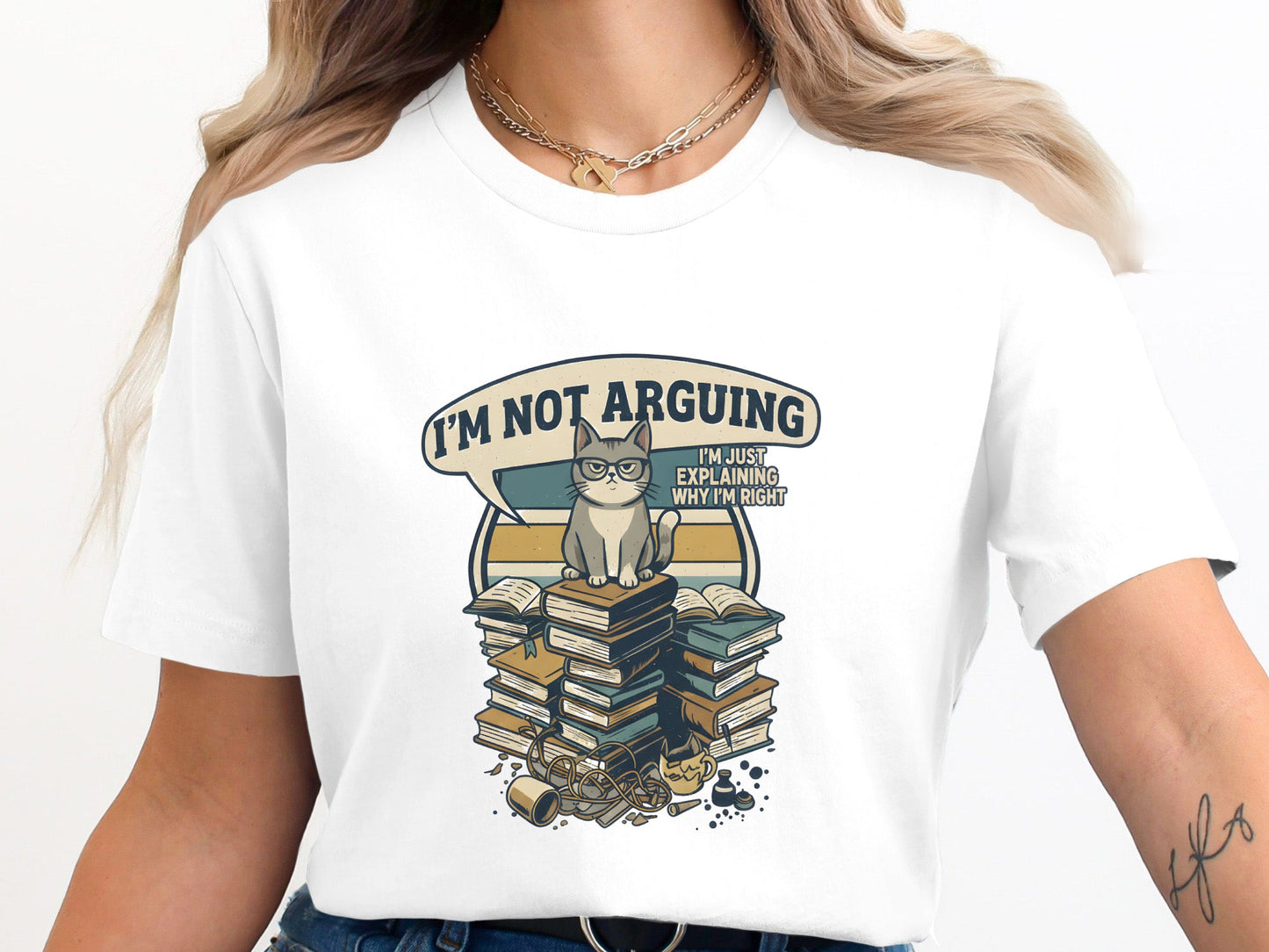 Sassy Cat 'I'm Not Arguing' Books T-Shirt